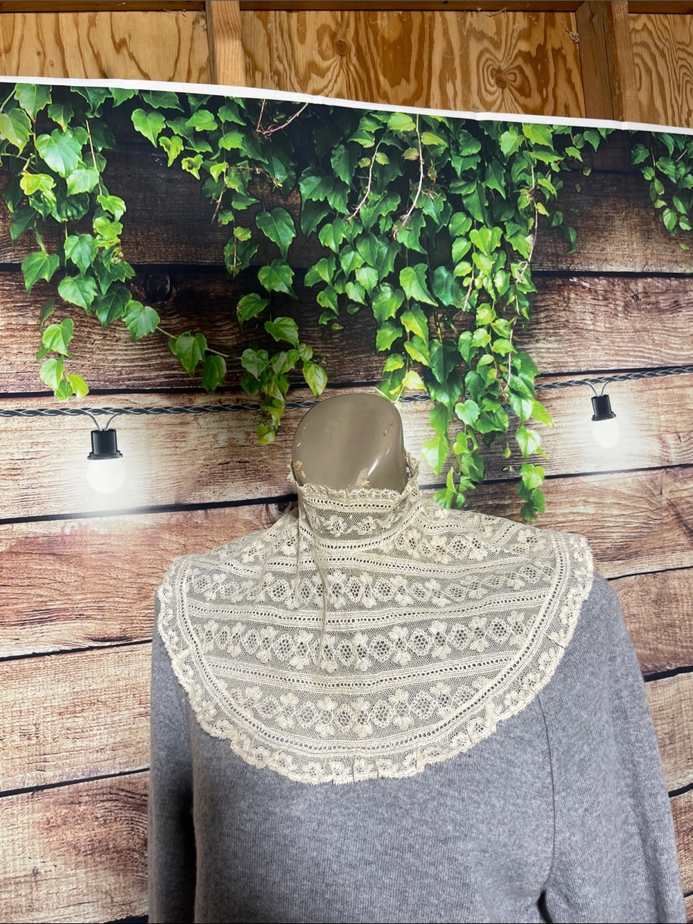 Vintage lace collar Victorian